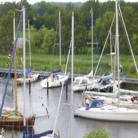 Lägenhet Direkt Am Ryck- Naehe Uni Und Kliniken